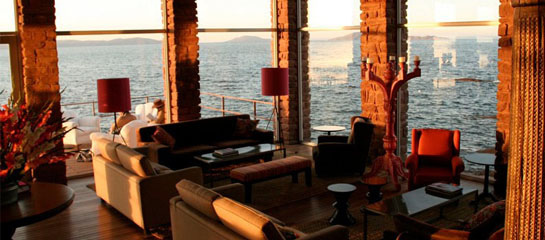The lounge overlooks Lake Titicaca // © 2011 Titlaka Lodge F